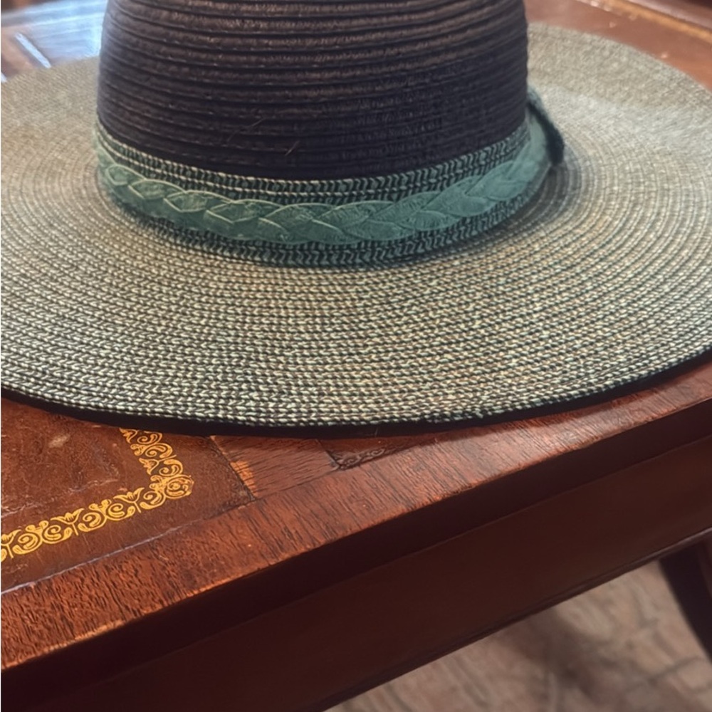 Stylish Black and Green Wide Brim Hat